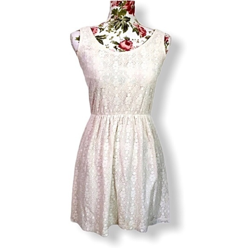 MOSSIMO 2010s Millenial Cream Ivory Lace Crochet Fit & Flare Skater Dress Small